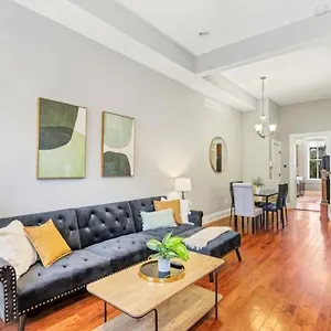 Historic Benton Park Townhome Holiday home
